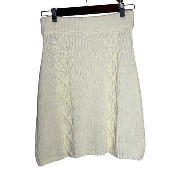 NWT Olivia Rubin Noreen Knit Pom Pom Mini Skirt Sz. M - Picture 5 of 8